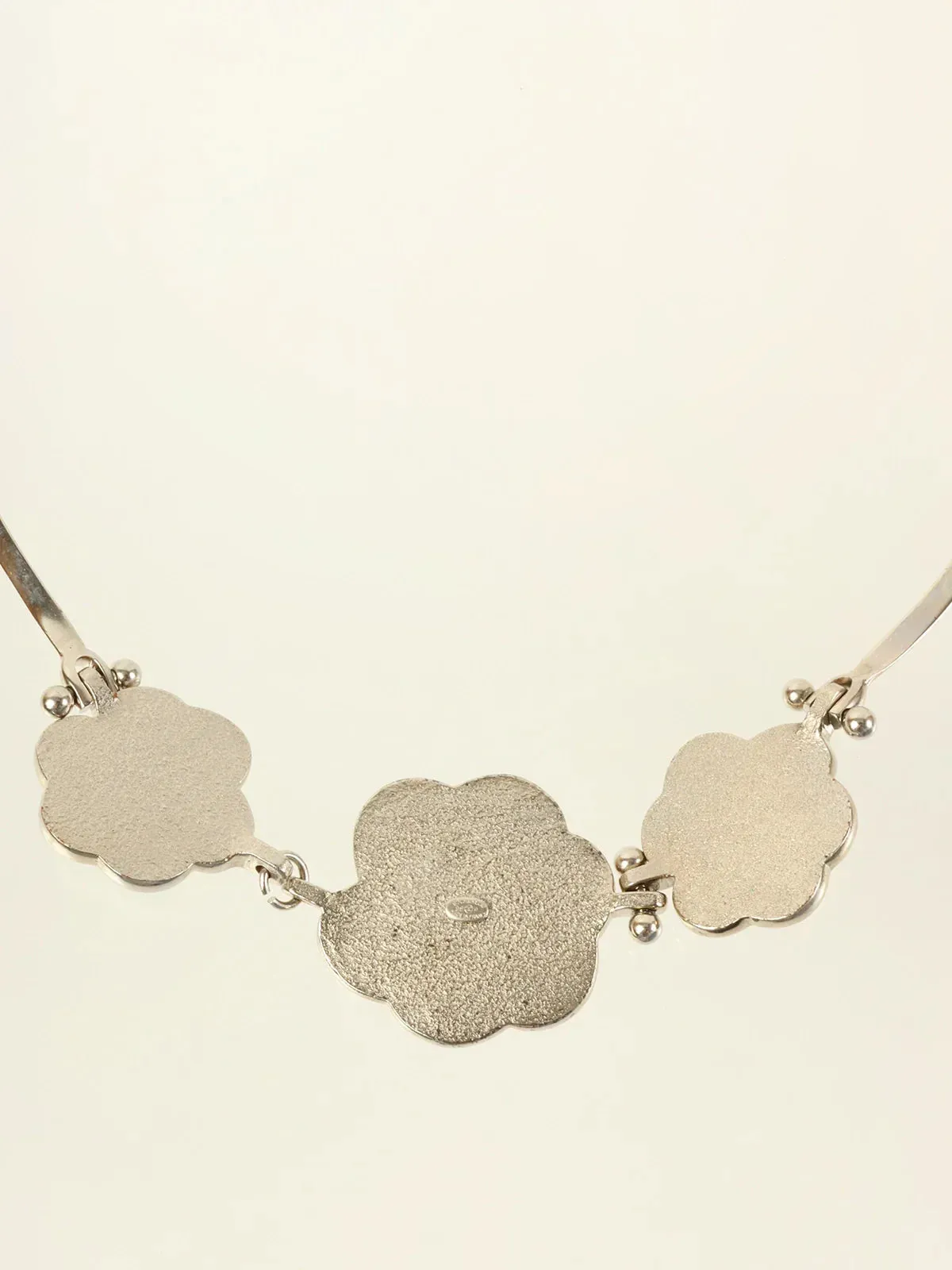 CHANEL 1998 Made Camellia Choker Silver/Black