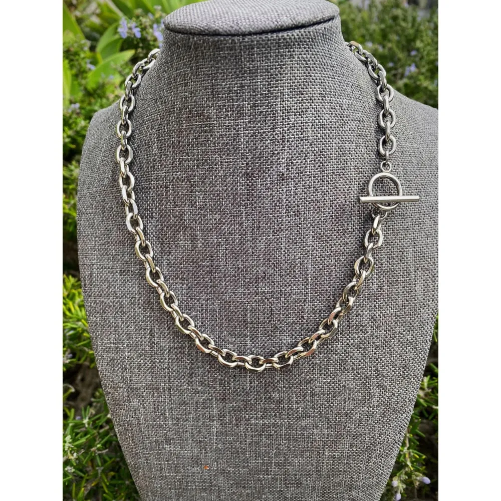 LOURDE SILVER CHOKER