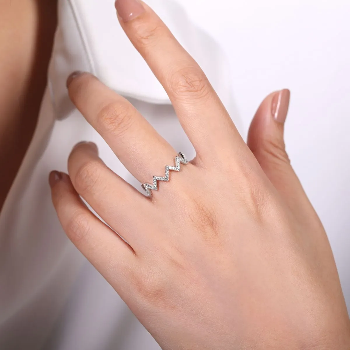 Zig Zag Diamond Ring 14K